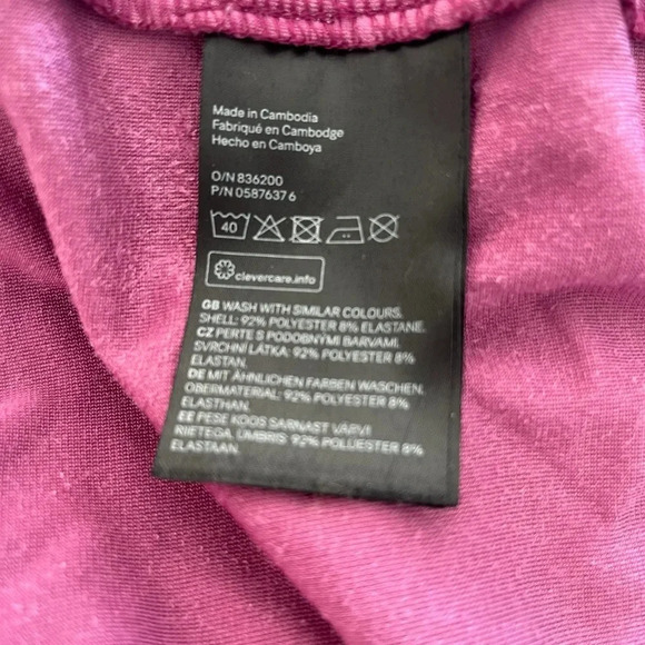 5/20$ Divided purple velvet long sleeves crop top size medium - Picture 5 of 6